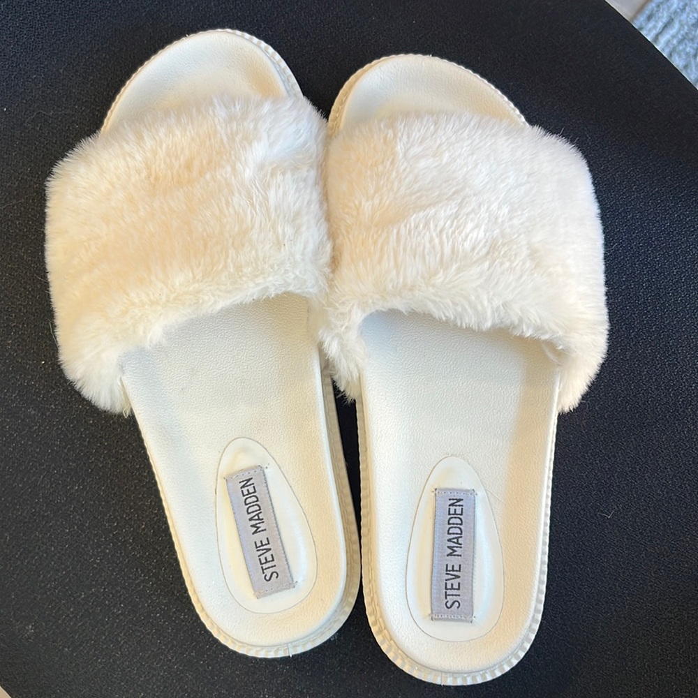 Steve Madden white bridal cozy slide slippers